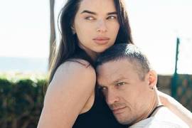 Усики показали свою дочь и поздравили ее в 15-летие