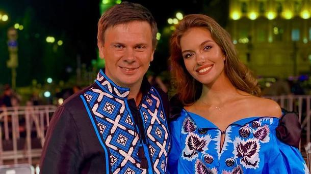Дмитрий Комаров и Александра Кучеренко тайно развелись полтора месяца назад instagram.com/aakucherenko Дмитрий Комаров и Александра Кучеренко тайно развелись полтора месяца назад instagram.com/aakucherenko