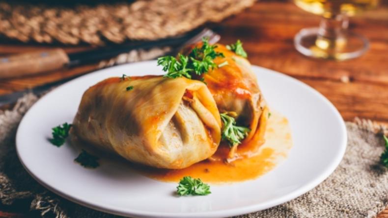 Как приготовить постные голубцы с рисом: пошаговый рецепт Как приготовить постные голубцы с рисом: пошаговый рецепт