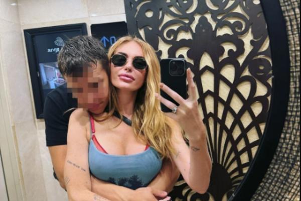 Слава Каминская с новым бойфрендом instagram.com/babaslavka