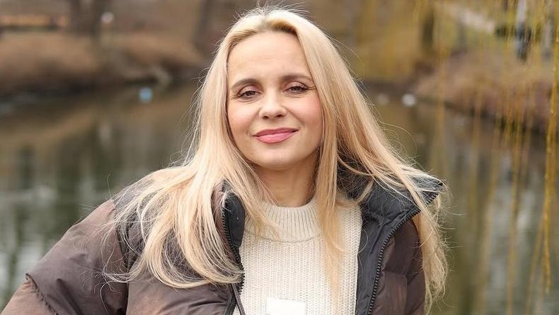 Ребрик показала свою форму после третьих родов на тренировке в спорзале
