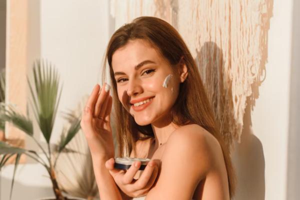 Каким должен быть летний уход в зависимости от типа кожи
