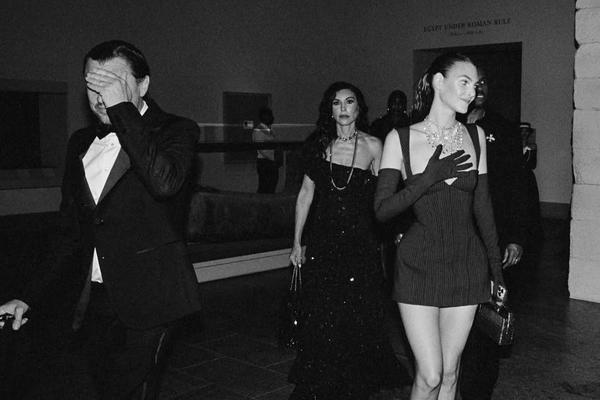 Леонардо Ди Каприо впервые на Met Gala instagram.com/voguemagazine