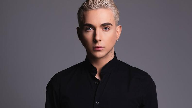 Melovin пропонує підопічним "рабські" контракти – блогер