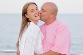 Юрий Ткач впервые ответил на слухи о второй беременности жены