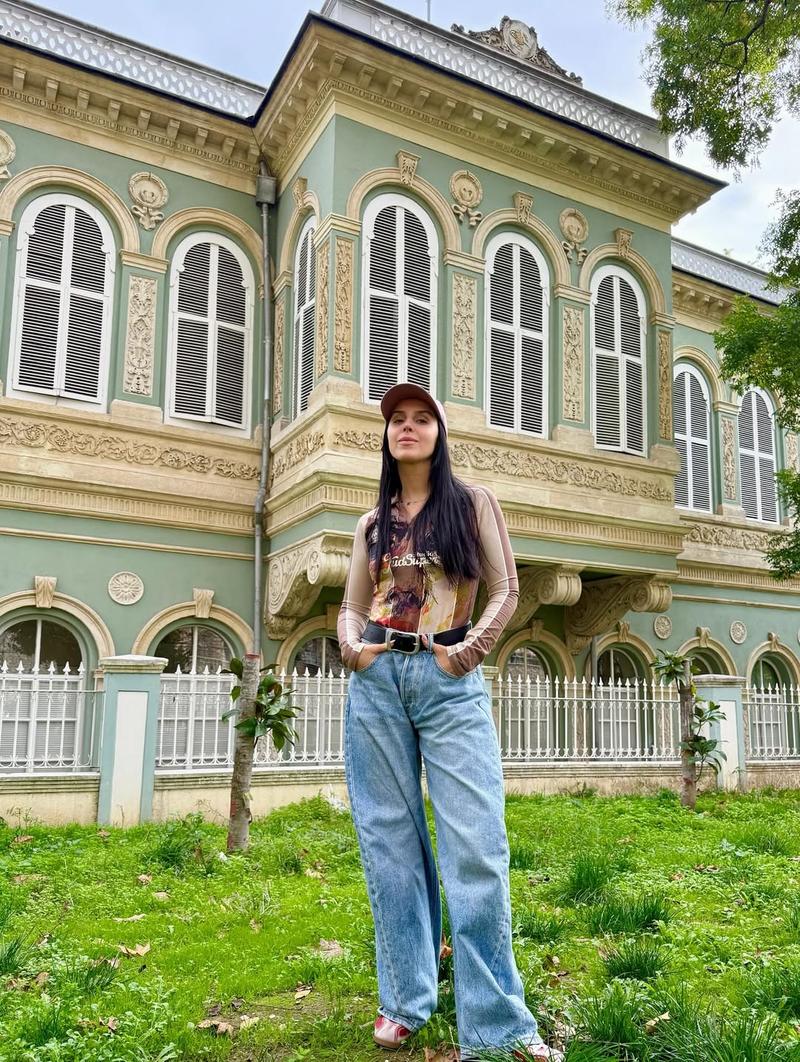 Джамала с сестрой и родителями в Стамбуле instagram.com/jamalajaaa