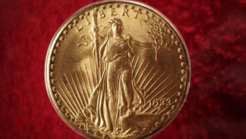 Самую дорогую монету в мире показали в Праге