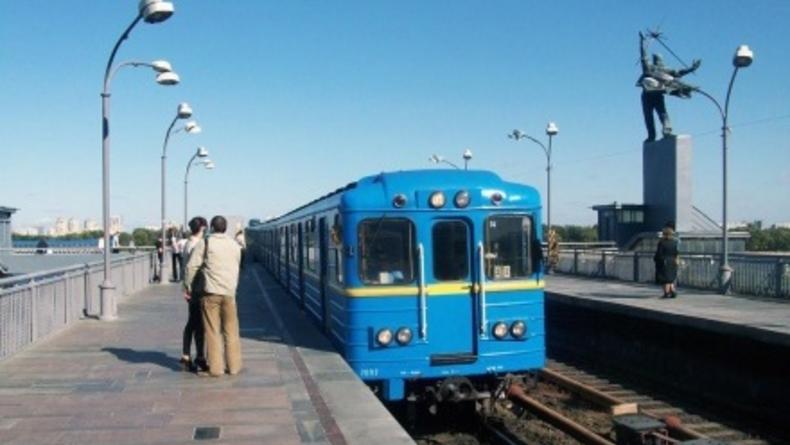 Киевское метро меняет график в связи с ЕВРО-2012