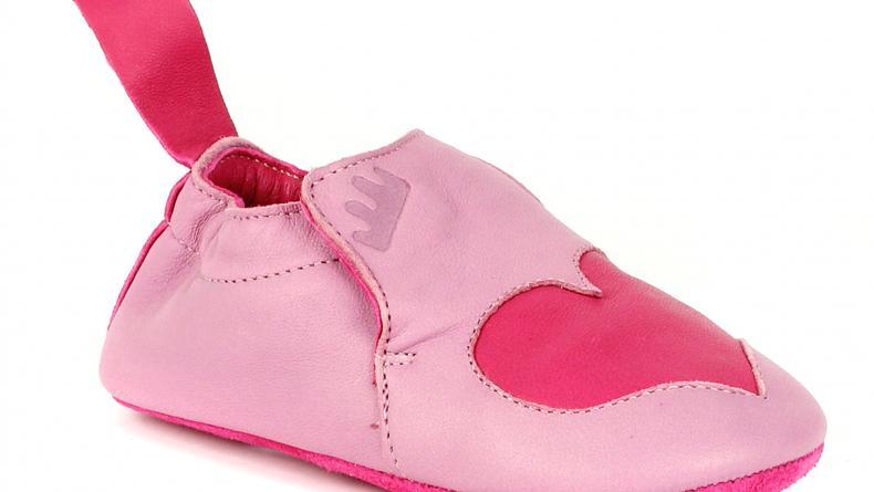 Новая недорогая детская эко-обувь в Интертопе