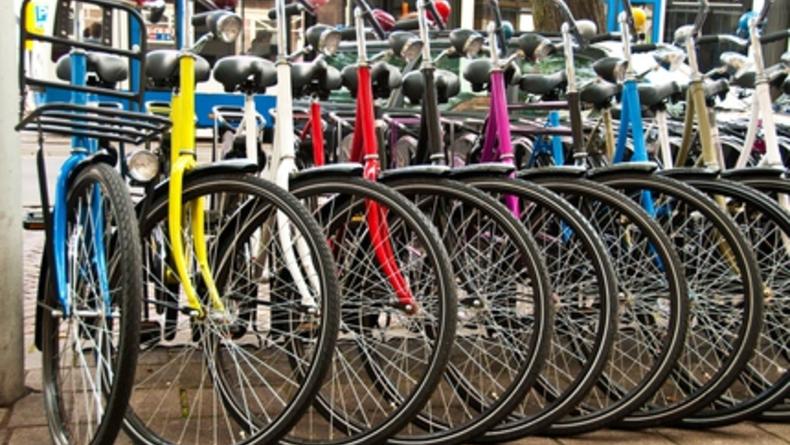 В Киеве появятся 200 бесплатных велостоянок