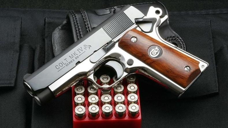 Оружие Бонни и Клайда продали на аукционе в США