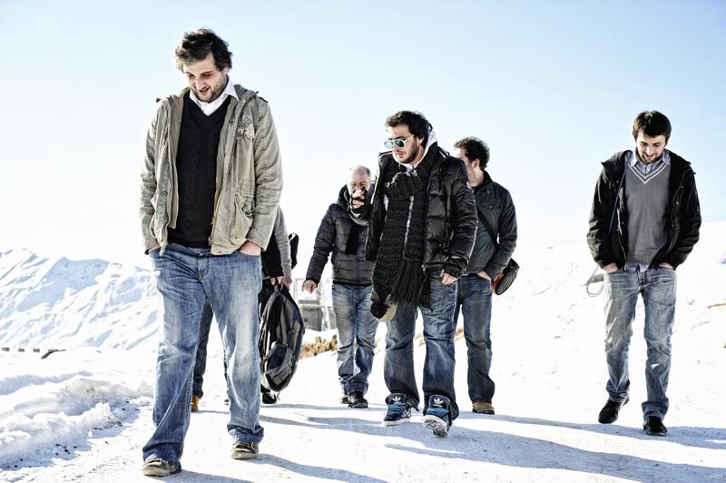 План действий на уикенд: гонки, грузины и Стоун