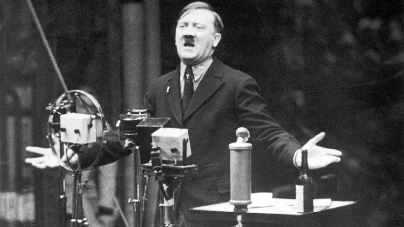 Немцы собираются снять телефильм о Гитлере