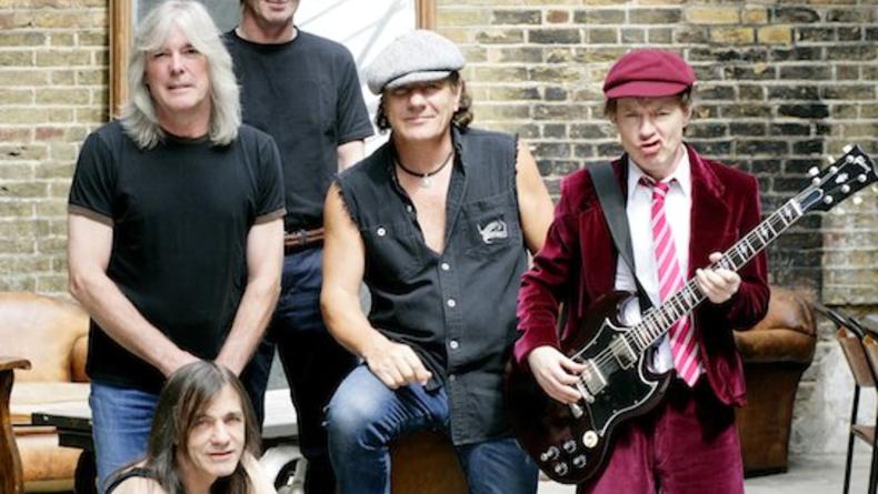 AC/DC выпускают первый за 20 лет концертный альбом