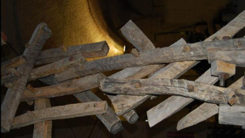 Силы древесные: Выставка-экскурс в подсознательное