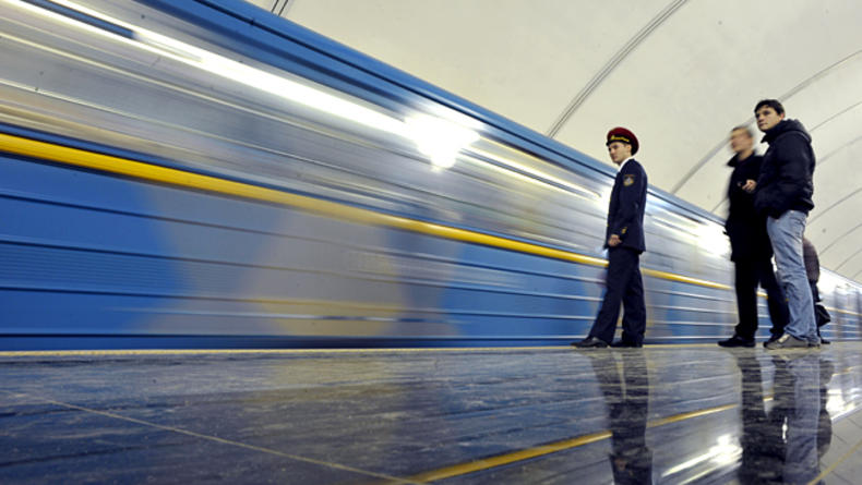 Сегодня в Киеве могут продлить работу метрополитена