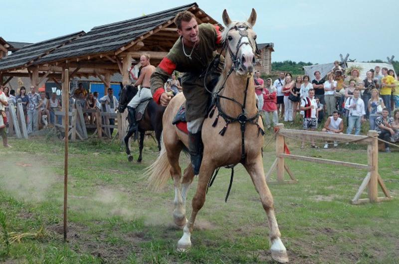 План действий на уикенд: краски, Белый дом и коза План действий на уикенд: краски, Белый дом и коза