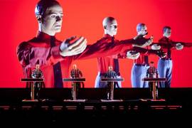 Музыканты Kraftwerk покажут в Швеции танцующие машины