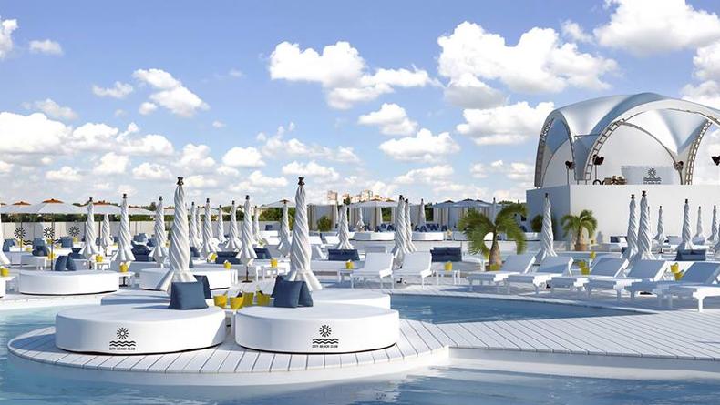 На крыше киевского торгового центра снова откроется бассейн