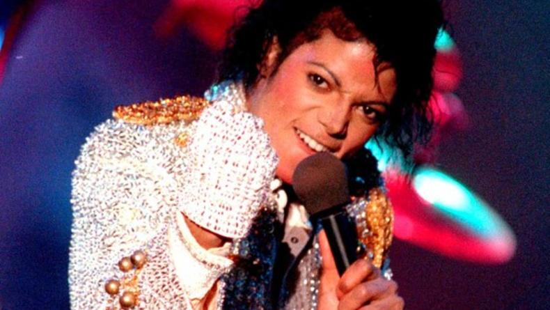 Голограмма Майкла Джексона выступила в Лас-Вегасе (ВИДЕО)