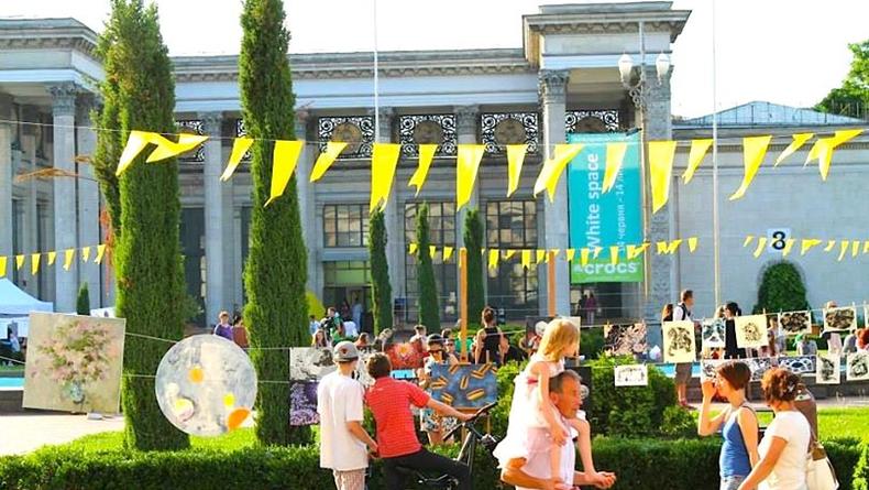Неделя Украины на арт-пикнике Славы Фроловой: что будет