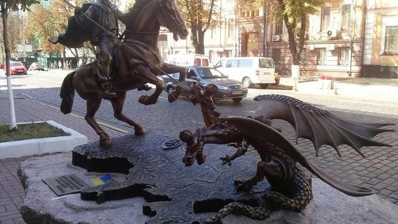 В Киеве открыли памятник участникам АТО