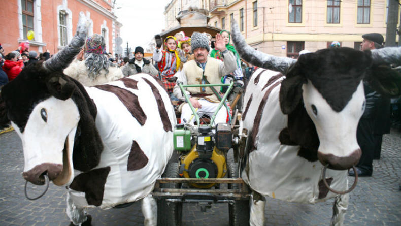 Старый Новый год в Киеве: где поют щедривки и водят козу