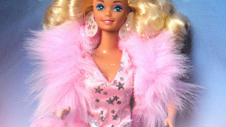 Барби 57 лет: как менялась кукла с годами