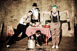 Red Hot Chili Peppers записывают альбом с суперзвездой