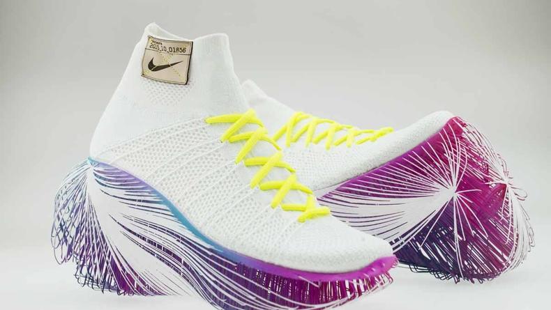 Nike представил сумасшедшие кроссовки будущего