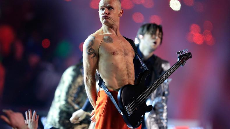 Фли из Red Hot Chili Peppers проведет онлайн-видеочат
