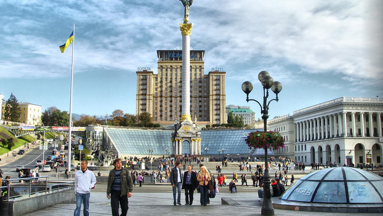 В Киеве ограничат движение в центре и перекроют метро