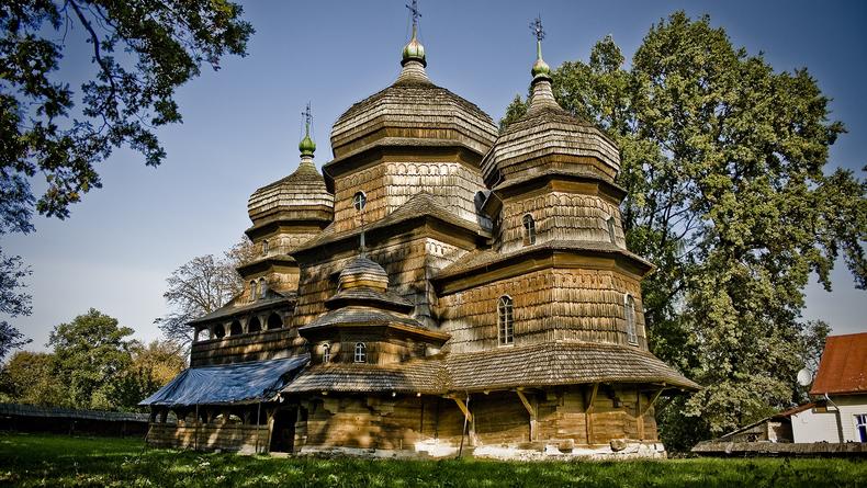 10 самых красивых церквей Украины