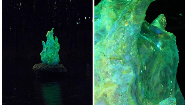 На озере в Голосеево установили светящуюся скульптуру