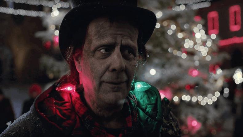 Apple выпустили рождественский ролик с Франкенштейном