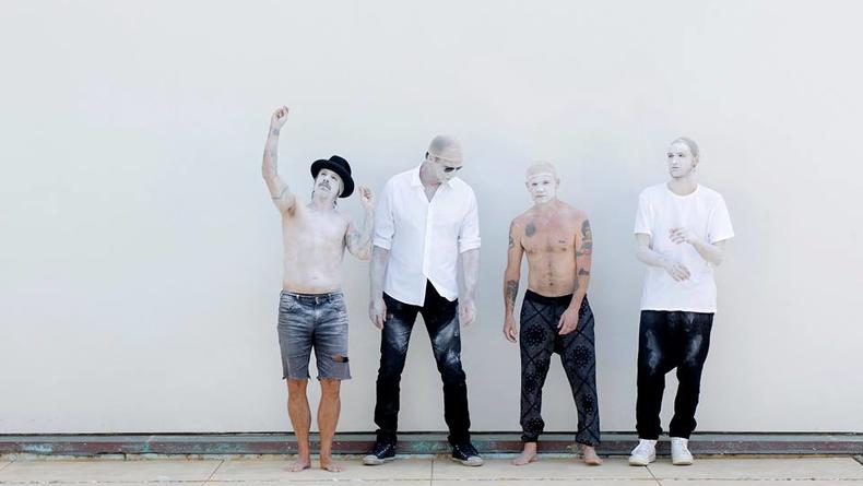 Премьера: новый клип Red Hot Chili Peppers Sick Love