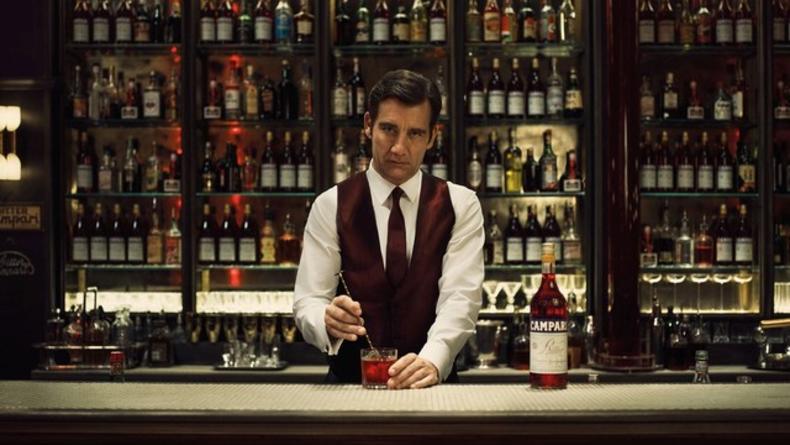 Клайв Оуэн сыграл бармена в рекламе Campari
