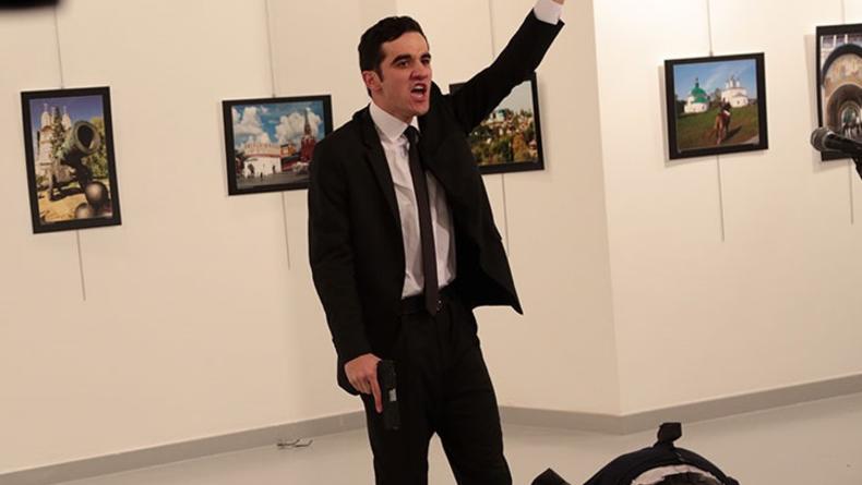 Снимок убийцы российского посла стал победителем World Press Photo