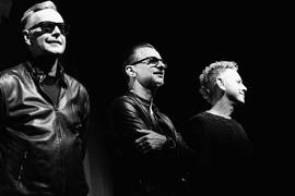 Depeche Mode слетали в космос в новом клипе