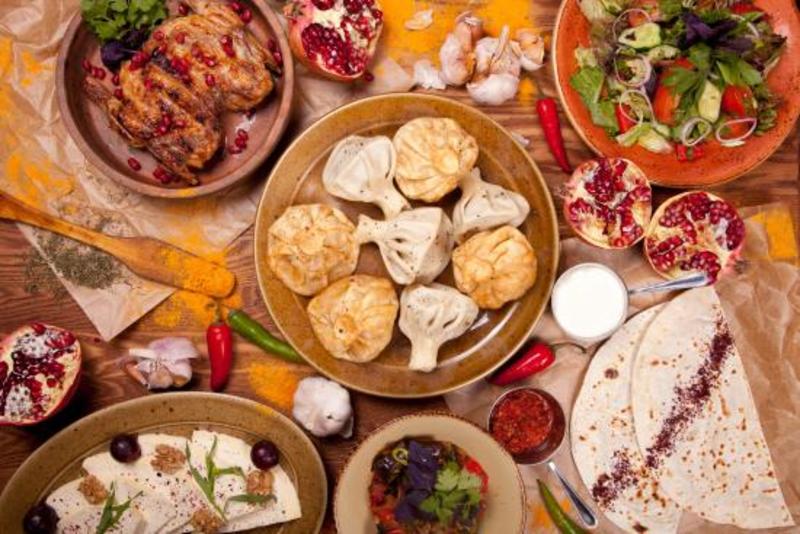 План действий на уикенд: сыр, вино, грузины и Джаар