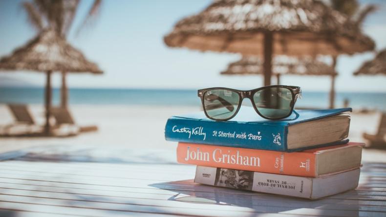 Литература на лето. Девять идеальных книг для чтения на свежем воздухе
