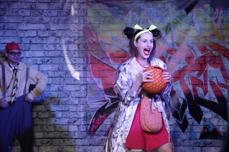 Театр, Орнелла Мути и поэзия: Чем заняться 1 октября