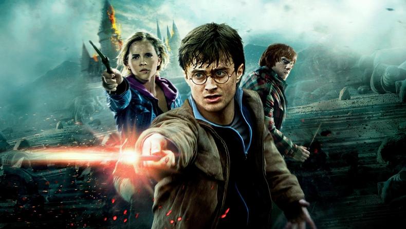 По $1 тысяче: Фанатам Гарри Поттера заплатят за просмотр всех частей фильма