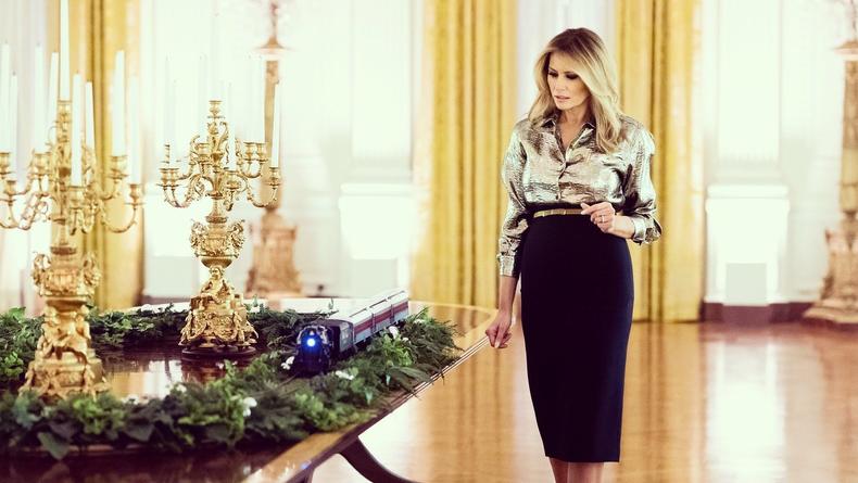 Мелания Трамп показала президентские рождественские елки