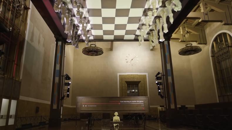 "Ходу королевы" посвящена выставка на крупнейшем вокзале Лос-Анджелеса