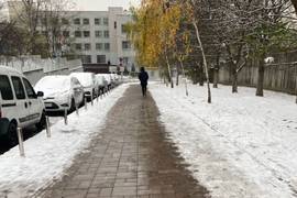 Несколько улиц в Киеве обзавелись "теплыми" тротуарами