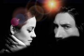 Фильм "Аннетт", который откроет Каннский кинофест, получил трейлер