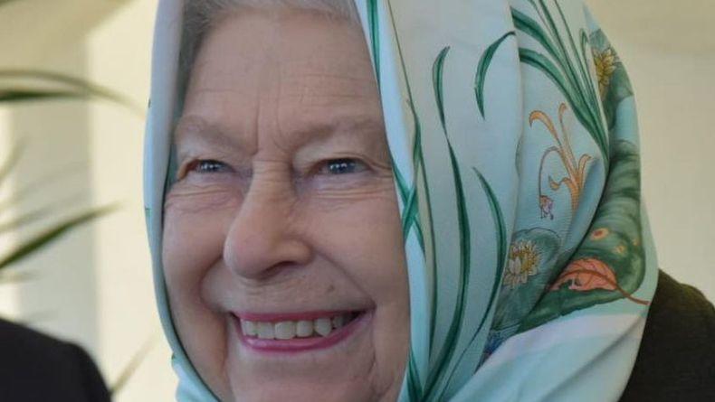 Королева Елизавета II подшутила над американцами, которые ее не узнали