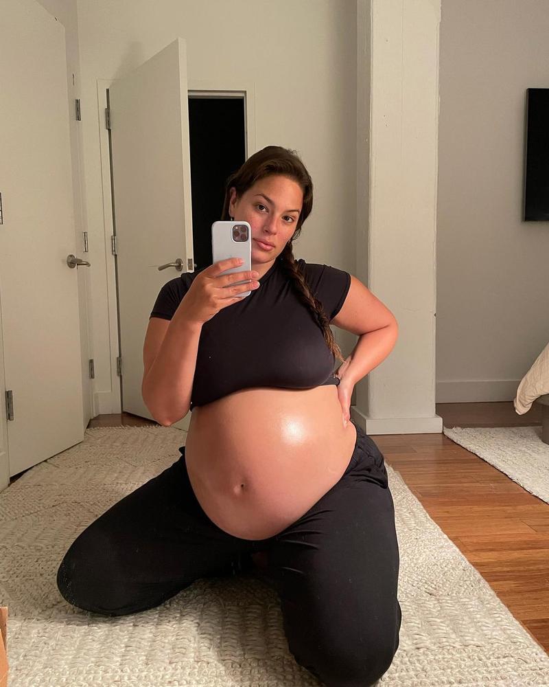 Эшли Грэм показала новые голые фото во время своей беременности - Афиша bigmir)net