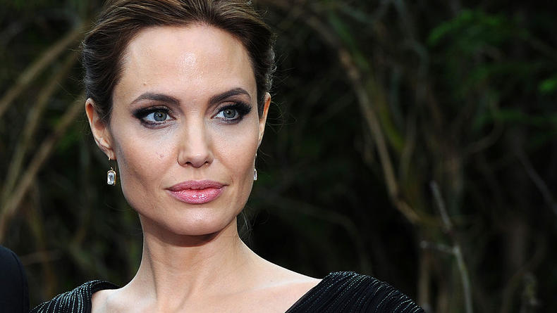 Анджелину Джоли заподозрили в романе с бывшим Беллы Хадид